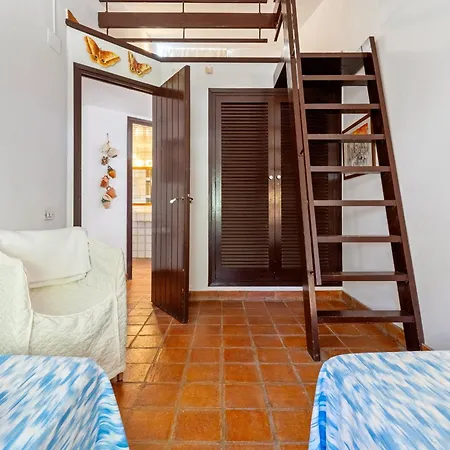 Hauzify I Casa Geranis Сasa de vacaciones *