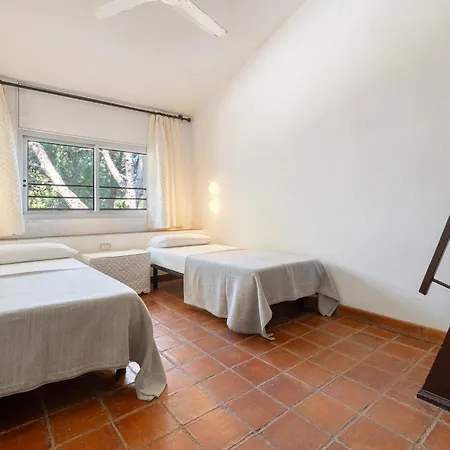 Hauzify I Casa Geranis Сasa de vacaciones Cambrils