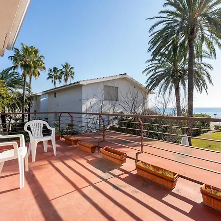 Holiday home Hauzify I Casa Geranis Cambrils