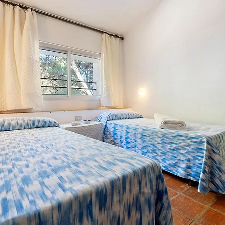 Hauzify I Casa Geranis Holiday home *